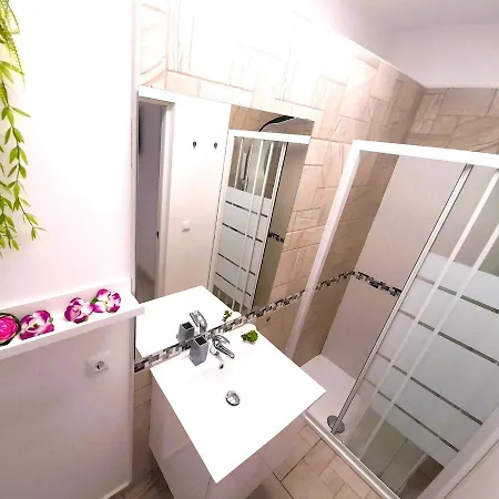 Unique, 3 Bedrooms Directly On The Sea, Free Wifi And Ocean View Playa de las Américas