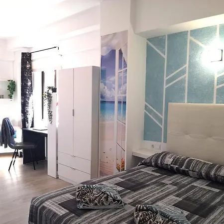 Unique, 3 Bedrooms Directly On The Sea, Free Wifi And Ocean View Playa de las Américas