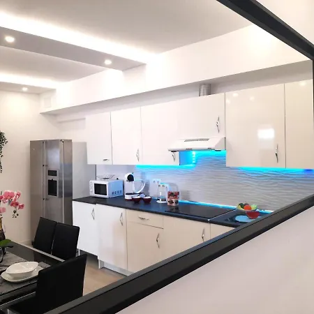 Unique, 3 Bedrooms Directly On The Sea, Free Wifi And Ocean View Playa de las Américas