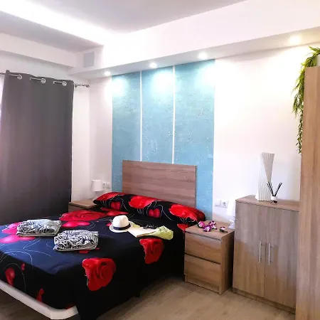 Unique, 3 Bedrooms Directly On The Sea, Free Wifi And Ocean View Playa de las Américas